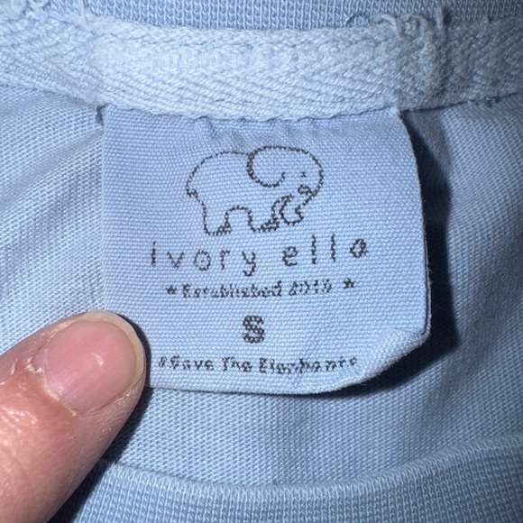Ivory Ella Long Sleeve Pocket Graphic Tee T Shirt Womens S Small Light Blue - Picture 8 of 10
